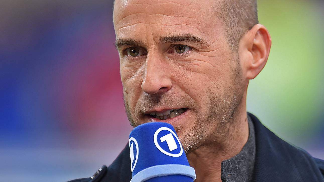 Dreierkette: Scholl schießt gegen Löw