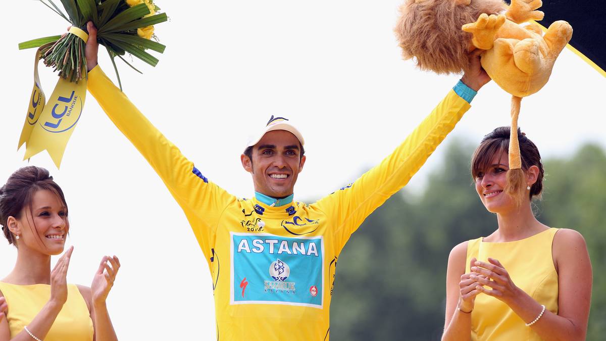 TOUR DE FRANCE 2010, ALBERTO CONTADOR: Dem Spanier wird der Sieg 2010 aufgrund des Funds von Clenbuterol wieder aberkannt und Andy Schleck nachträglich zum Sieger ernannt. Contador selbst bestreitet, gedopt zu haben