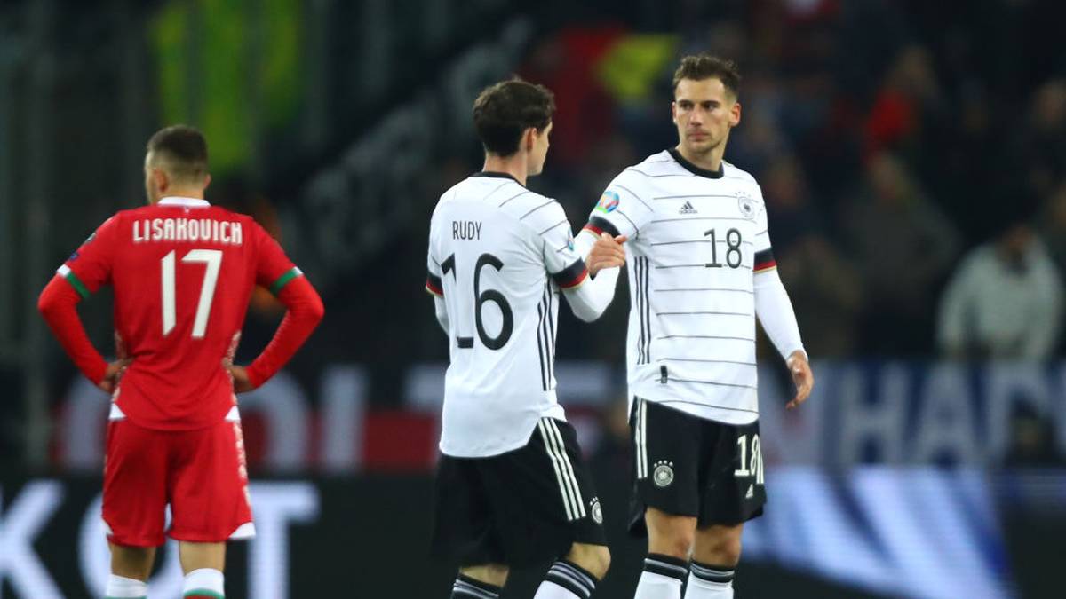 "Wir müssen so attraktiv wie möglich spielen", fordert Leon Goretzka: "Von einer guten Stimmung profitieren auch wir, die kann aufs Spiel überschwappen." Zur Not muss eben wieder eine Blaskapelle helfen
