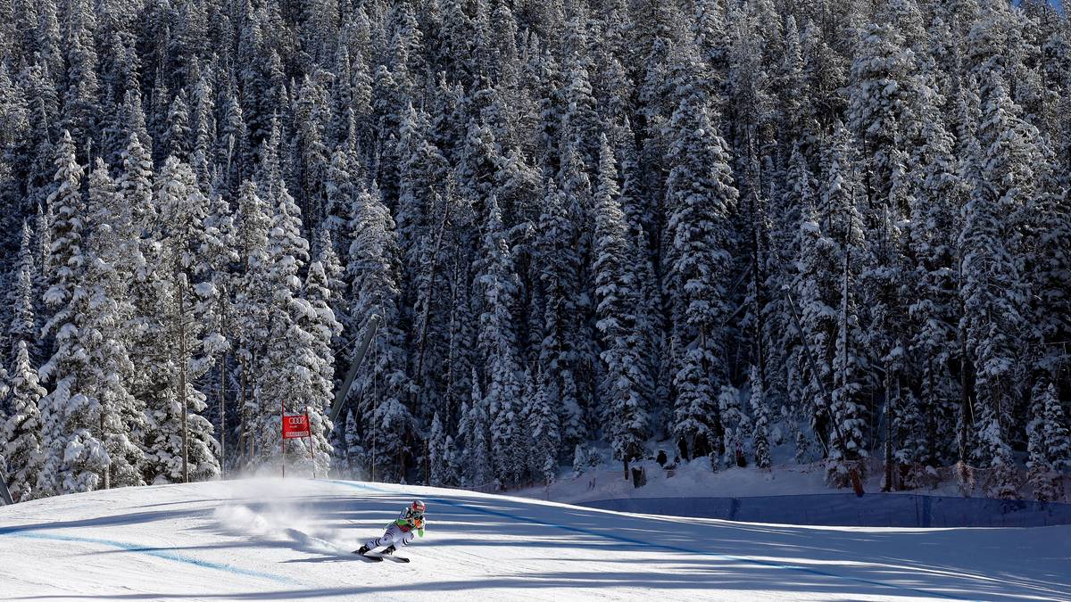 So sehen die Pisten in Colorade mitunter aus. Und der Athlet, der zu sehen ist, darf sie genießen.