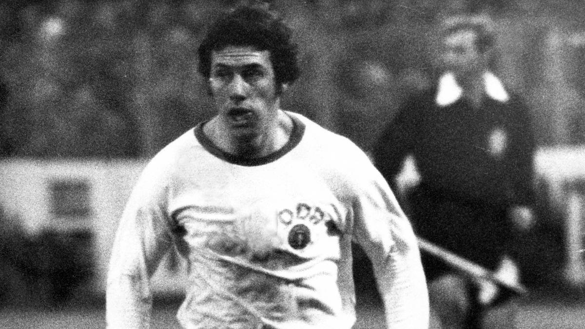 Platz 18: Eberhard Vogel (25 Tore in 74 Spielen)