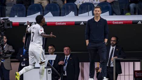 Die Beziehung zwischen Superstar Vinícius Júnior und dem neuen Trainer Xabi Alonso bei Real Madrid gilt spätestens seit dem Wechsel-Aufreger im Clásico als brüchig. Aber wie steht es wirklich um die Entwicklung des Brasilianers?
