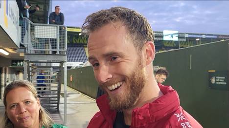 Mark Flekken berichtet über seine ersten Wochen bei Bayer 04 Leverkusen und die Vorteile dieses Transfers.