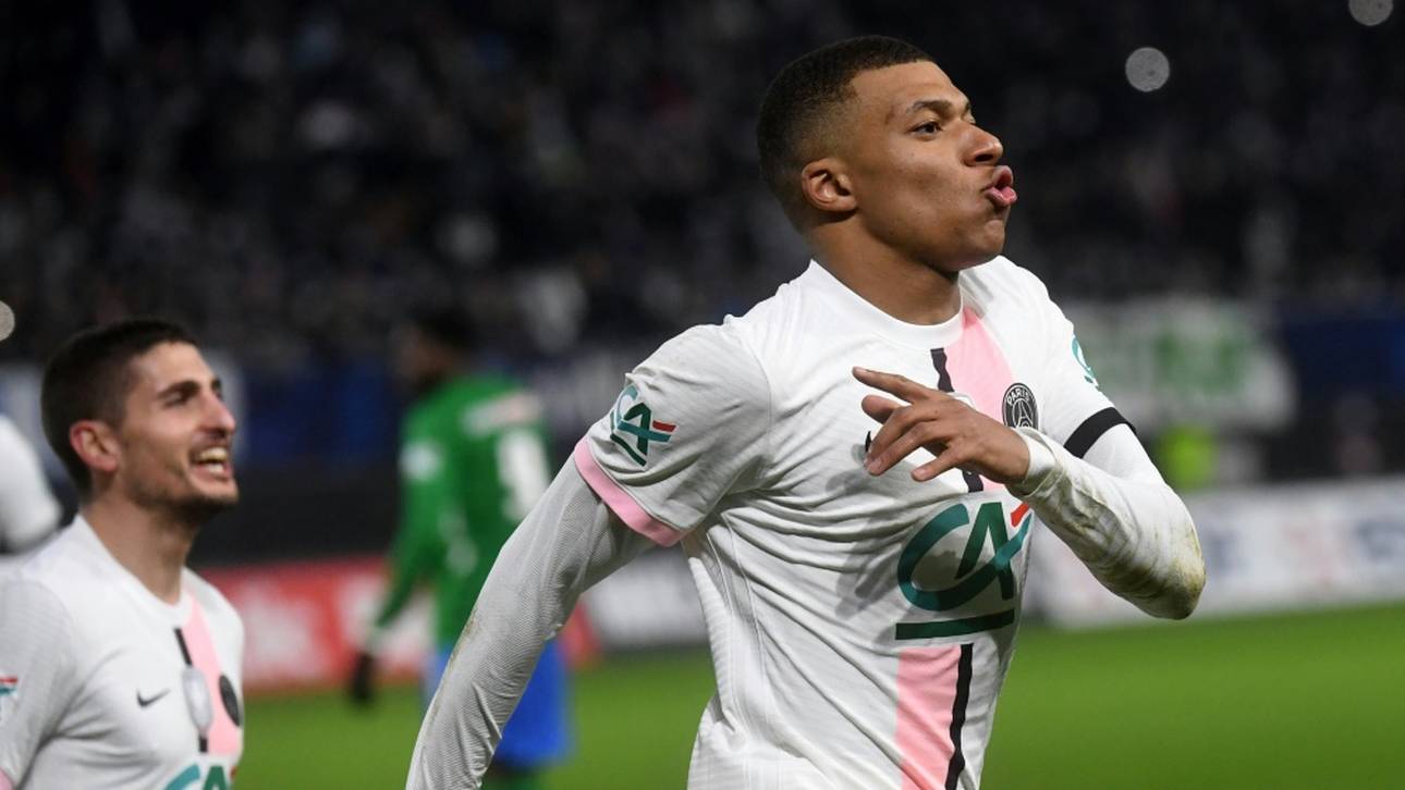 Mbappe lässt PSG zappeln