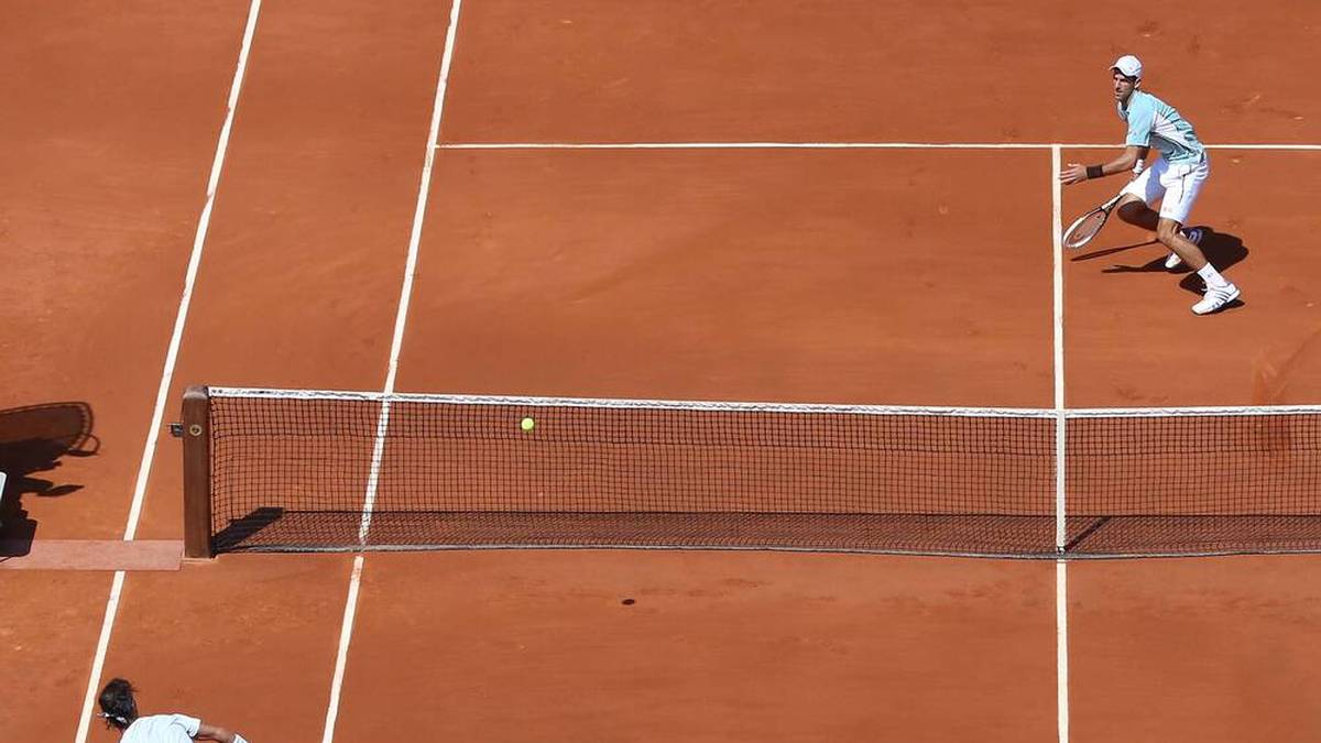 Novak Djokovic (r.) und Rafael Nadal lieferten sich 2013 ein denkwürdiges Halbfinale