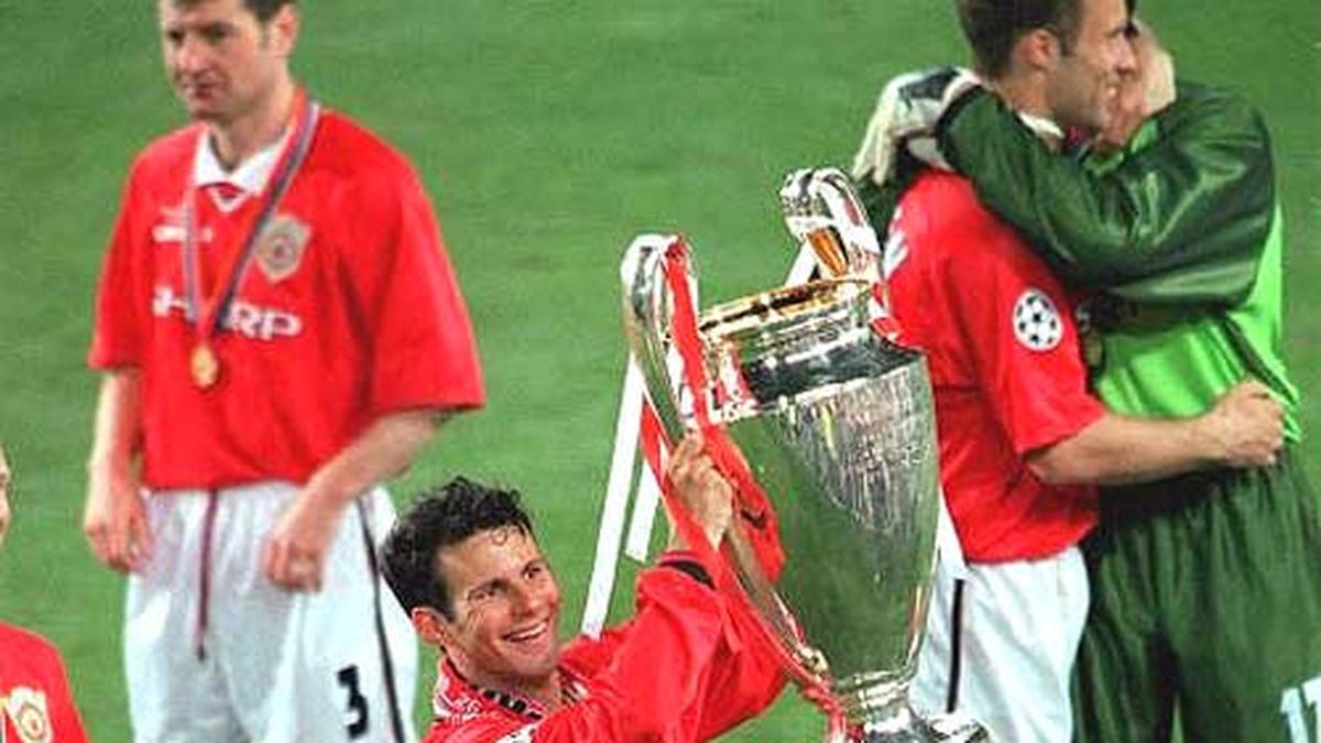 Bayern führt lange mit 1:0, aber in der Nachspielzeit schlagen Sheringham und Solskjaer zu. Ryan Giggs und United setzen sich die europäische Krone auf