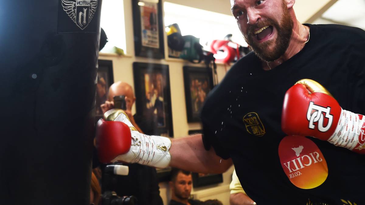 Am Samstag boxt Tyson Fury gegen Francesco Pianeta - es ist der zweite Kampf des britischen Ex-Weltmeisters seit seinem Comeback im Juni. Seinen größten Coup feierte Fury gegen Wladimir Klitschko im November 2015 - ehe sein drei Jahre langer Absturz begann. SPORT1 blickt auf den Tag des Mega-Fights zurück