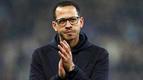 Liverpool-Legende Jamie Carragher kritisiert die aktuelle Ausrichtung von Chelsea unter Trainer Liam Rosenior und meint, dass diese Philosophie für die Fans des Klubs nicht akzeptabel sei.