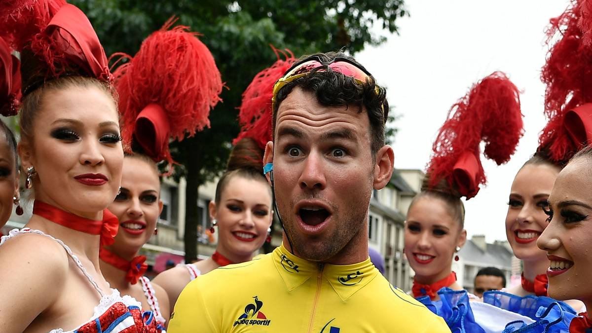 Cavendish scheint der Damenbesuch zu gefallen...