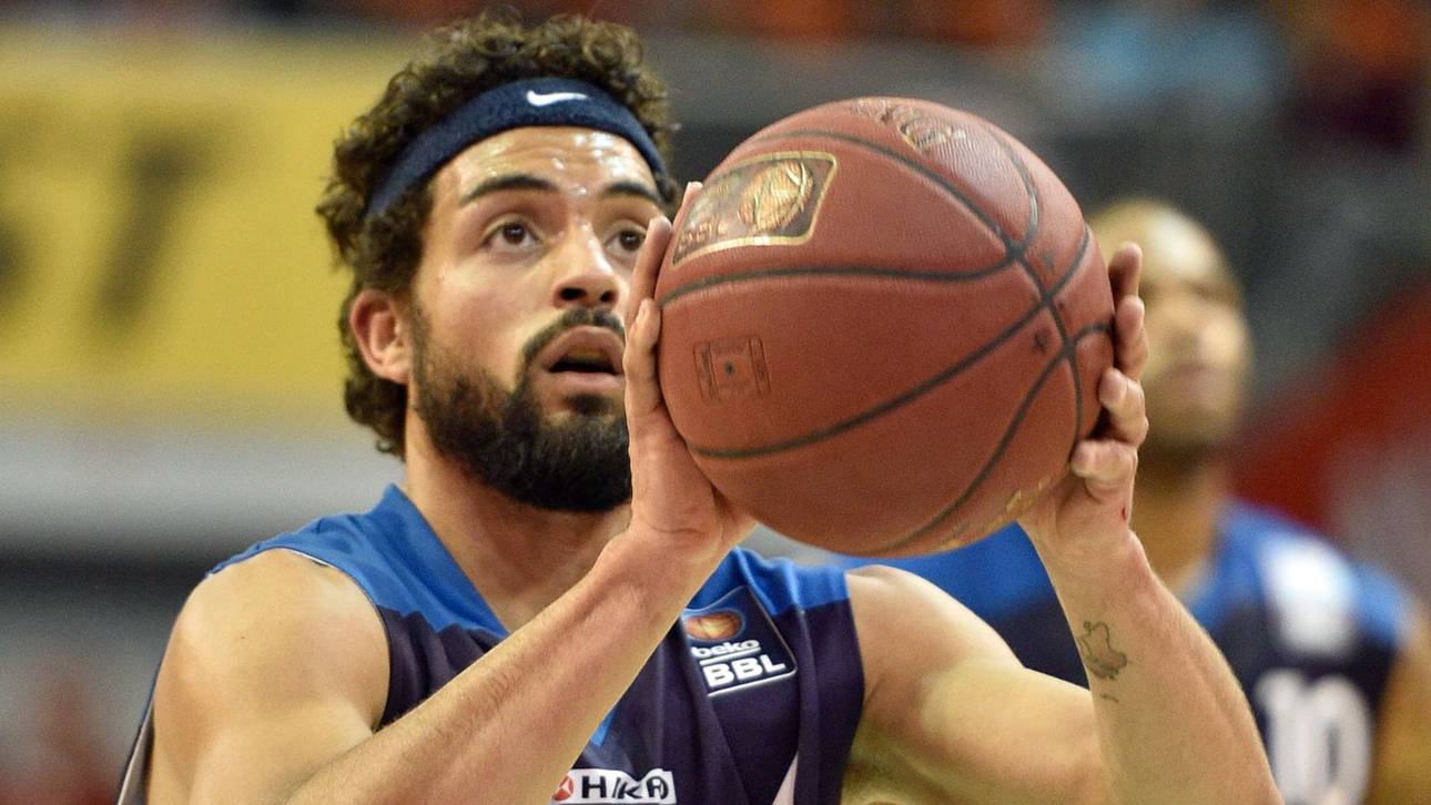 ALBA Berlin holt Saibou zurück