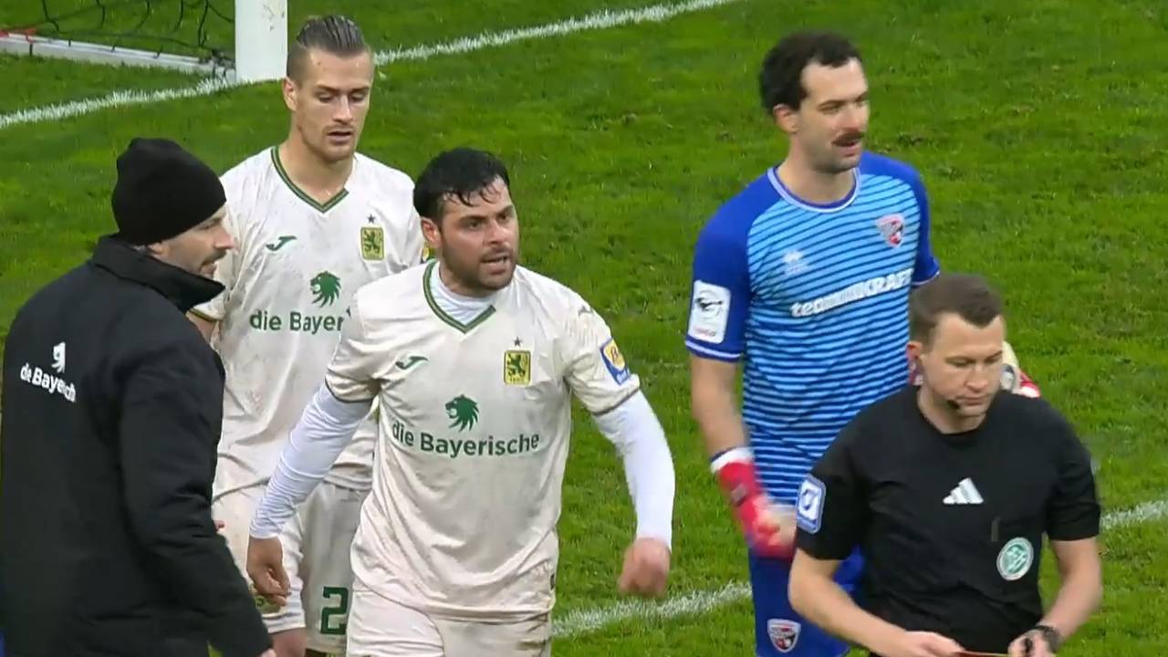 Rote Karte für Volland: „Heute viel gegen uns gepfiffen“