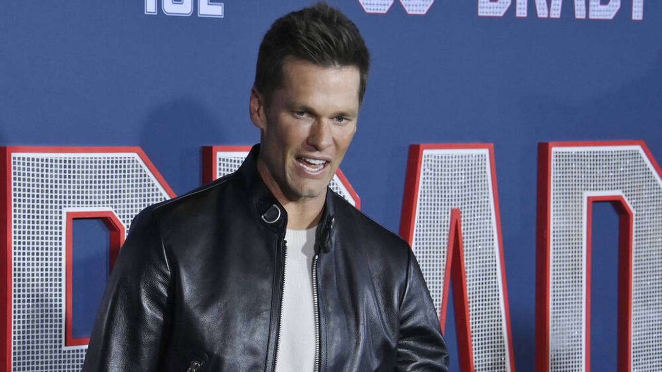 Brady reicht seine Papiere ein