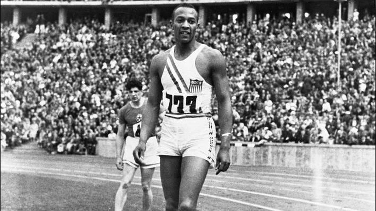 Jesse Owens im Berliner Olympiastadion 1936