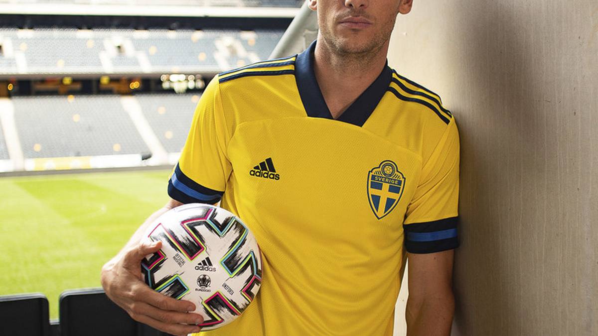 Bei der EM 2021 spielen die Schweden in ihren Nationalfarben Gelb-Blau.