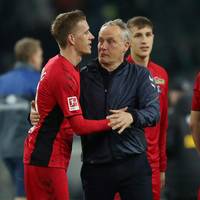 Angreifer Nils Petersen winkt nach seinem angekündigten Karriereende der erste Startelf-Einsatz der Bundesliga-Saison.