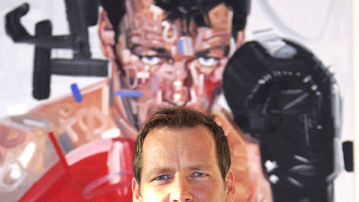 2012 erhält er die Goldene Sportpyramide - nicht für sein Portrait im Hintergrund, das hat Wainer Vaccari gemalt - sondern für seine sportlichen Erfolge. Mit dem bedeutendsten Sportpreis Deutschlands geht die Aufnahme in die Hall of Fame des deutschen Sports einher