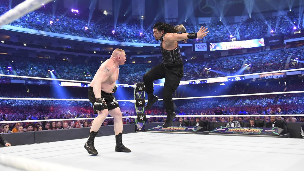 Reigns packt früh seine besten Waffen aus, unter anderem den Superman Punch