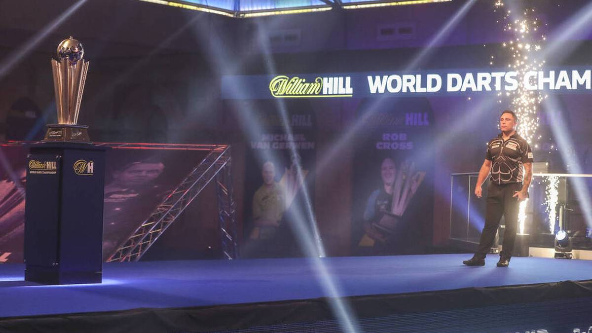 Er hat es also tatsächlich geschafft! Gerwyn Price, der ehemalige Rugby-Profi kürt sich zum Darts-Weltmeister 2021. In einem einseitigen Finale verwehrt er Gary Anderson dessen dritten Titel und nimmt nach dem 7:3 die Sid Waddell Trophy erstmals mit nach Wales.