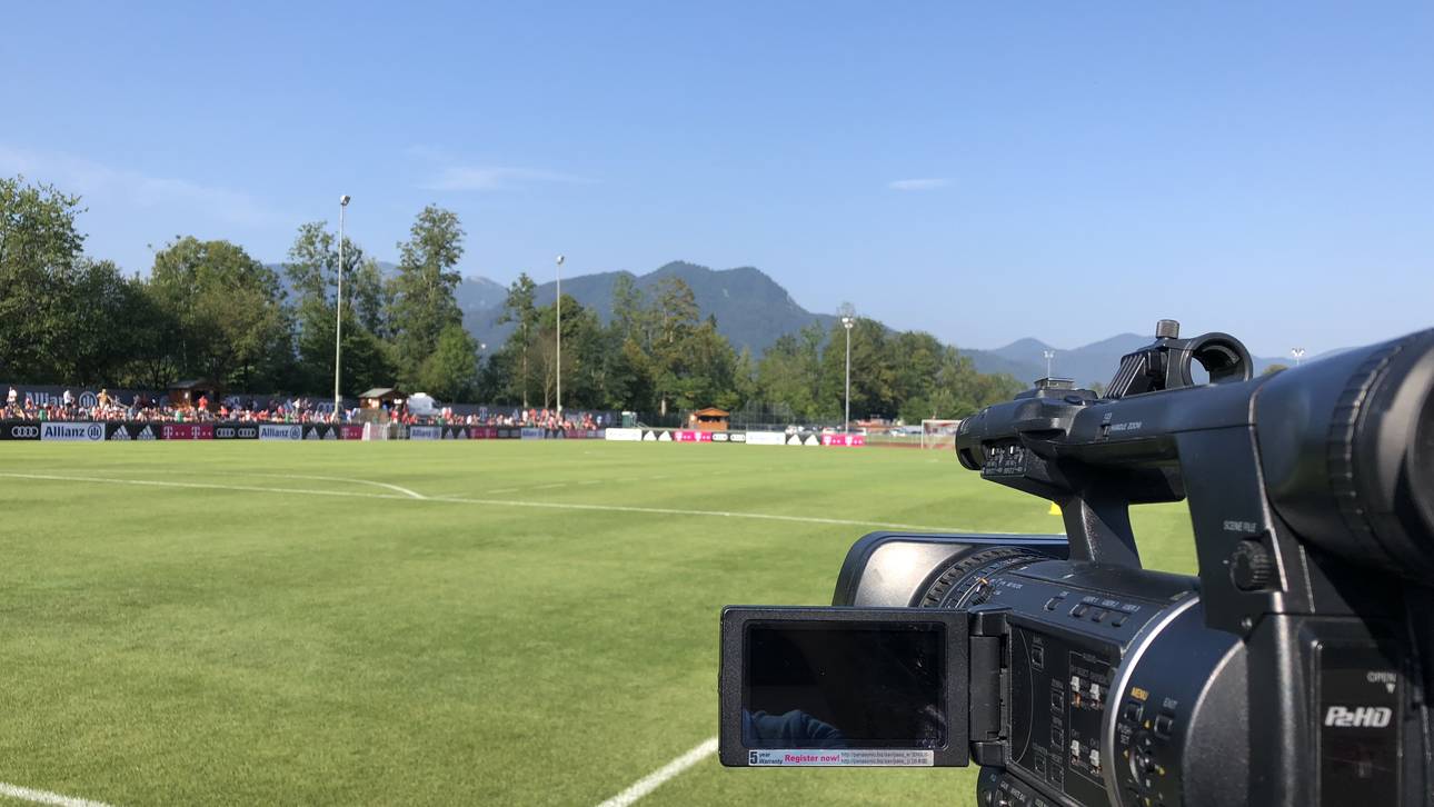 Blick auf den Trainingsplatz der Bayern am Tegernsee