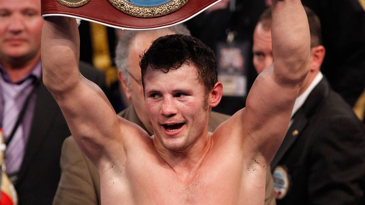 2009: ROBERT STIEGLITZ (WBO-Supermittelgewicht) - als erst viertem Deutschen gelingt Stieglitz das Kunststück, im Ausland Weltmeister zu werden. In Budapest besiegt er überraschend Karoly Balzsay