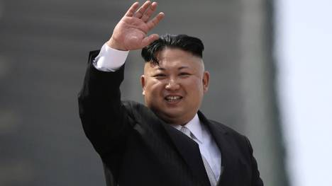 Surfen in Nordkorea – Kim Jong-un wirbt mit Surfstränden für Tourismus!