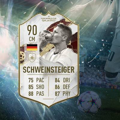 2014 gewann Bastian Schweinsteiger die FIFA-Weltmeisterschaft, nun wird er dafür einmal mehr in FIFA 23 gewürdigt. Als FIFA World Cup Hero ist der ehemalige Bayern-Spieler als spezielle FUT-Karte erhältlich.