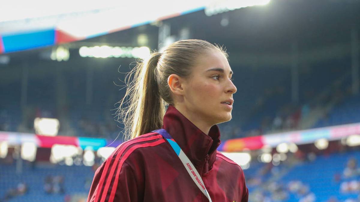 Obwohl Jule Brand auf Instagram inzwischen mehr als 470.000 Follower verzeichnet und in den sozialen Medien sehr aktiv ist, ist über ihr Privatleben nur wenig bekannt.