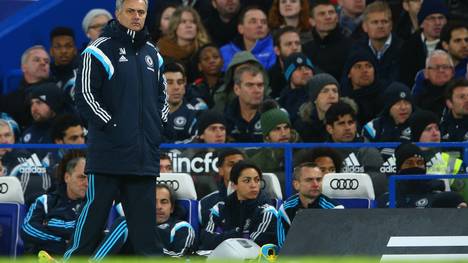 Jose Mourinho vom FC Chelsea an der Seitenlinie