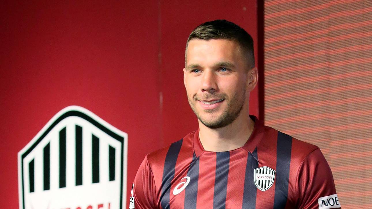 Podolski: Debüt und Baseball-Wurf