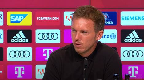 Nachdem Jamal Musiala gegen Wolfsburg ausgewechselt wurde, bekommt der Youngster Standing-Ovation. Für Trainer Julian Nagelsmann kein Grund abzuheben. 