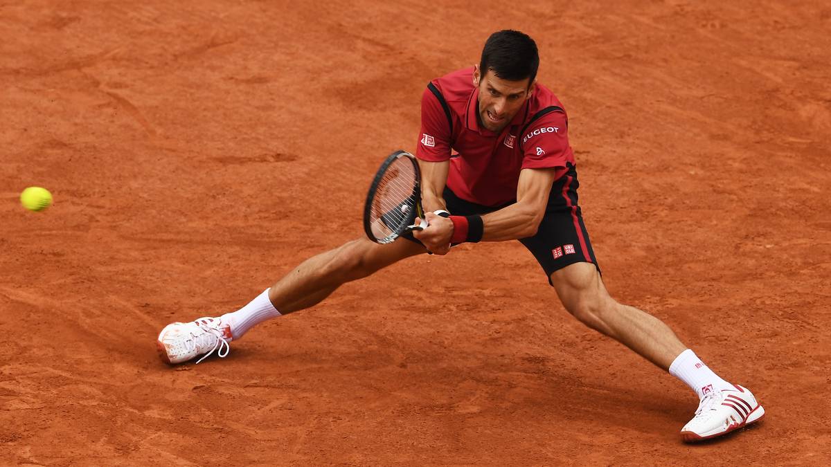 Djokovic spielt herausragend und bringt den Ball auch aus den schwierigsten Situationen noch übers Netz