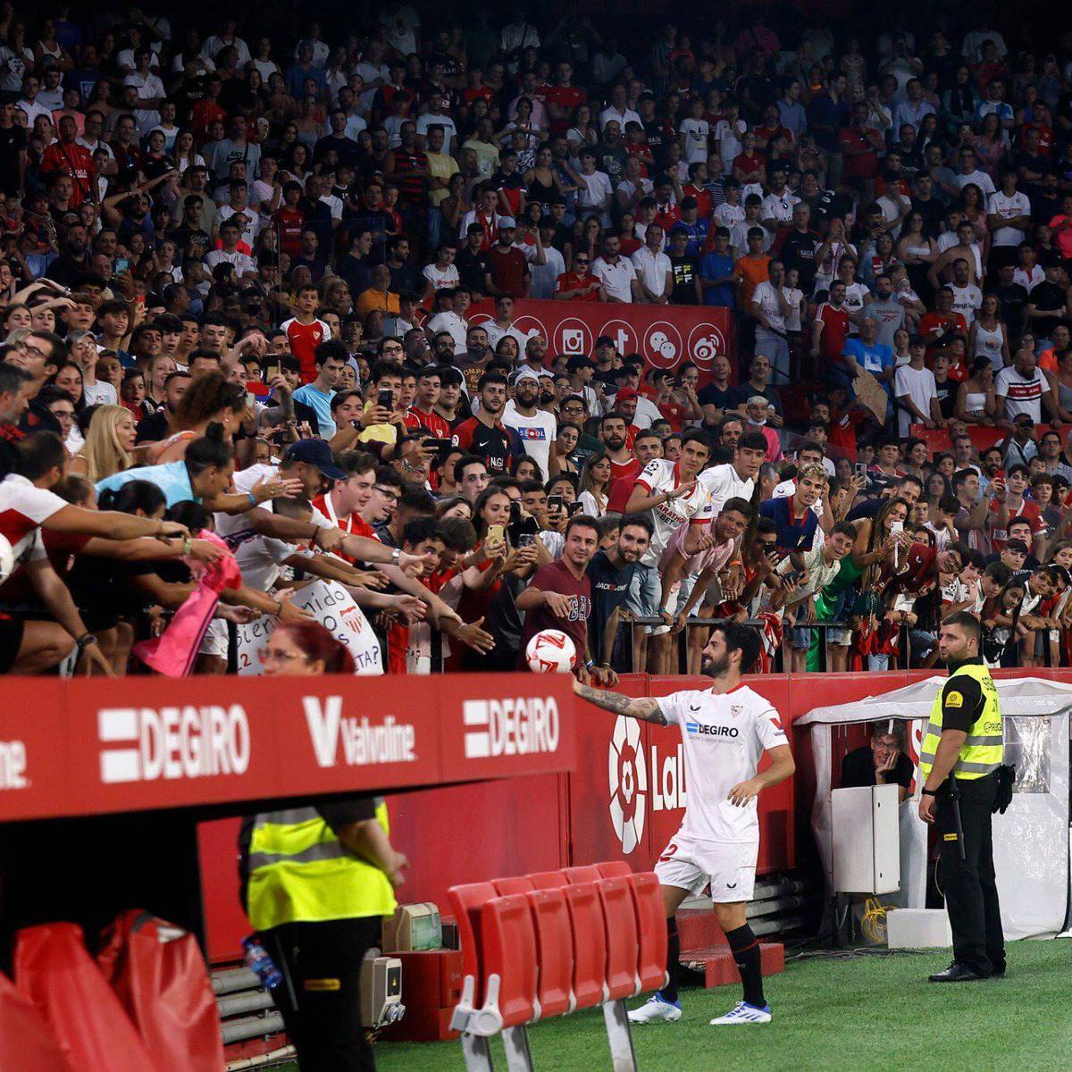 Ex-Real-Star Isco hat einen neuen Verein gefunden. Beim FC Sevilla will der Spanier an alte Zeiten anknüpfen.