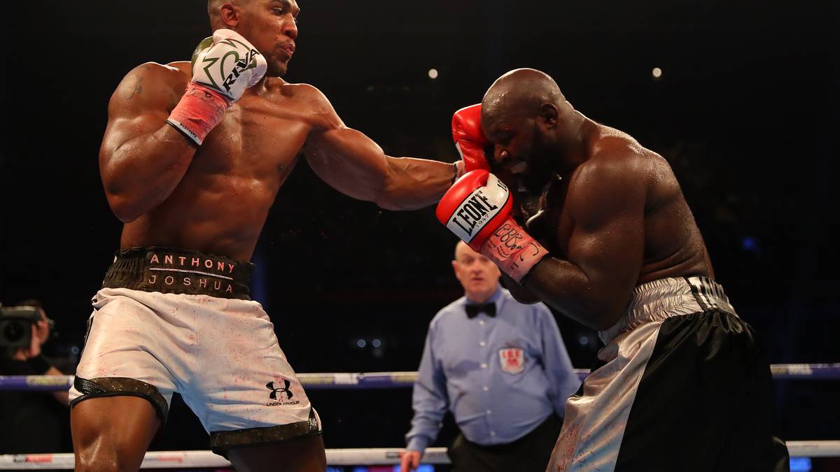 Am 28. Oktober besiegte er seinen letzten Gegner Carlos Takam und feierte damit seinen 20. Sieg (10 Mal durch K.o.)