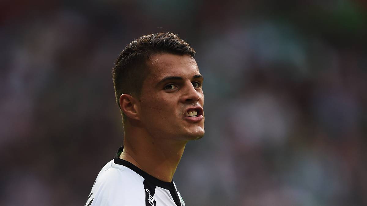 MEISTE PÄSSE: Der Ballverteiler der Liga ist Granit Xhaka. Der Gladbacher spielte an den ersten drei Spieltagen 281 Pässe - allerdings nur 238 brachte er auch an den eigenen Mann