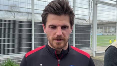 Jonas Hofmann spricht nach der Länderspielpause über die Auftritte seiner Bayer-Kollegen im DFB-Team, den anstehenden Meisterkampf - und scherzt über die Zukunft von Xabi Alonso.