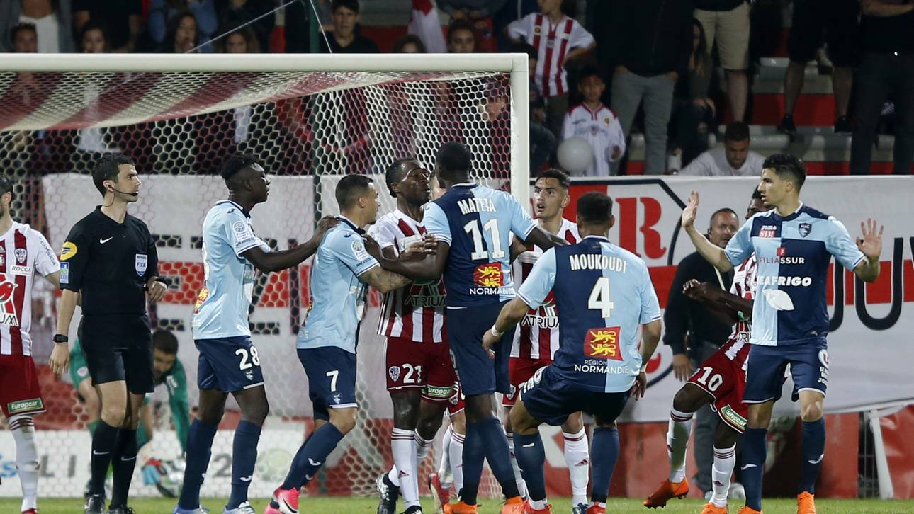 Viermal Rot! Ajaccio winkt Aufstieg