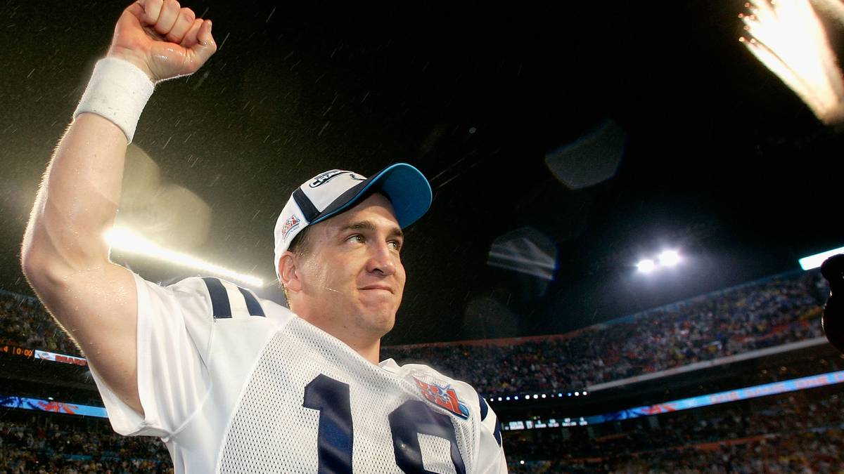 2007, INDIANAPOLIS COLTS (29:17 gegen die Chicago Bears): Endlich der erste Titel für einen der besten Quarterbacks aller Zeiten. Peyton Manning (Bild) lässt sich auch von einem Kickoff-Return-Touchdown der Bears gleich zu Beginn des Spiels nicht einschüchtern und führt seine Colts mit einer MVP-Vorstellung zum lang ersehnten Titel