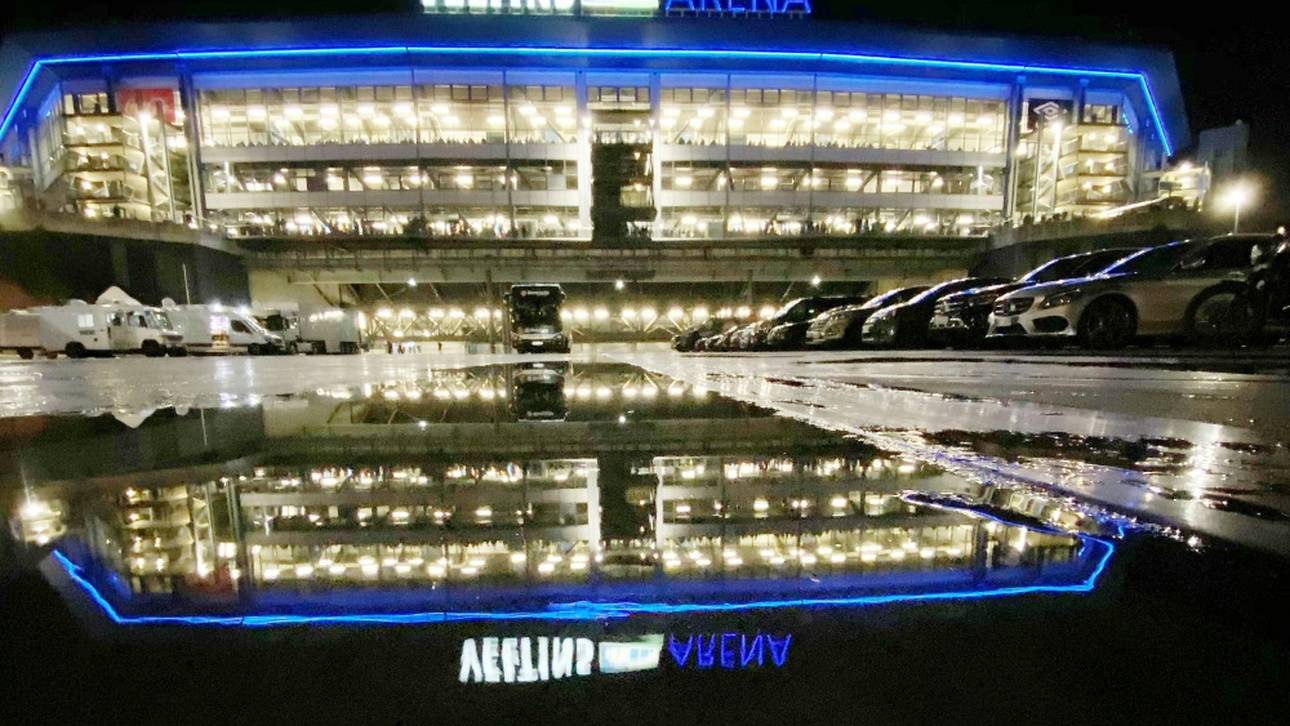 Arena-Sponsor bleibt Schalke treu