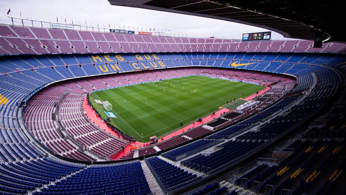 PLATZ 3 (2) - FC BARCELONA: 648,3 Millionen Euro (2015/16: 620,2 Millionen Euro)
