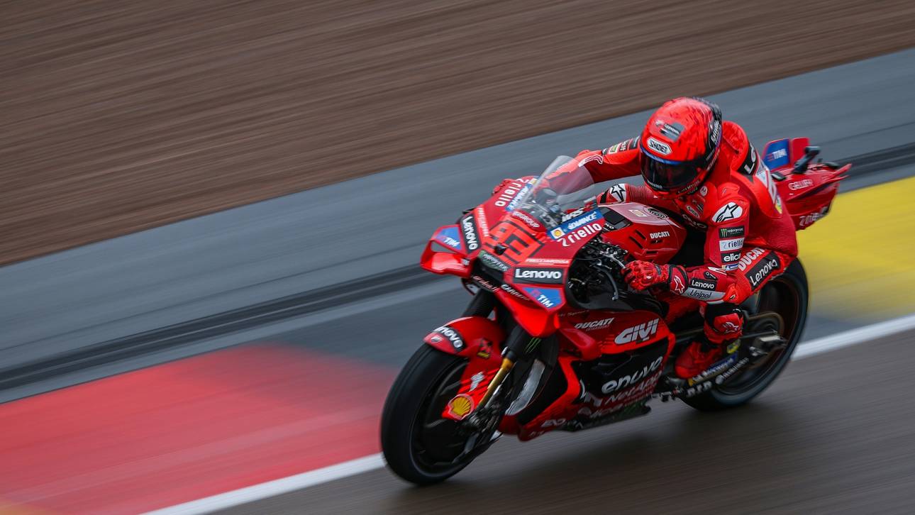 Márquez gewinnt spektakulären Sprint