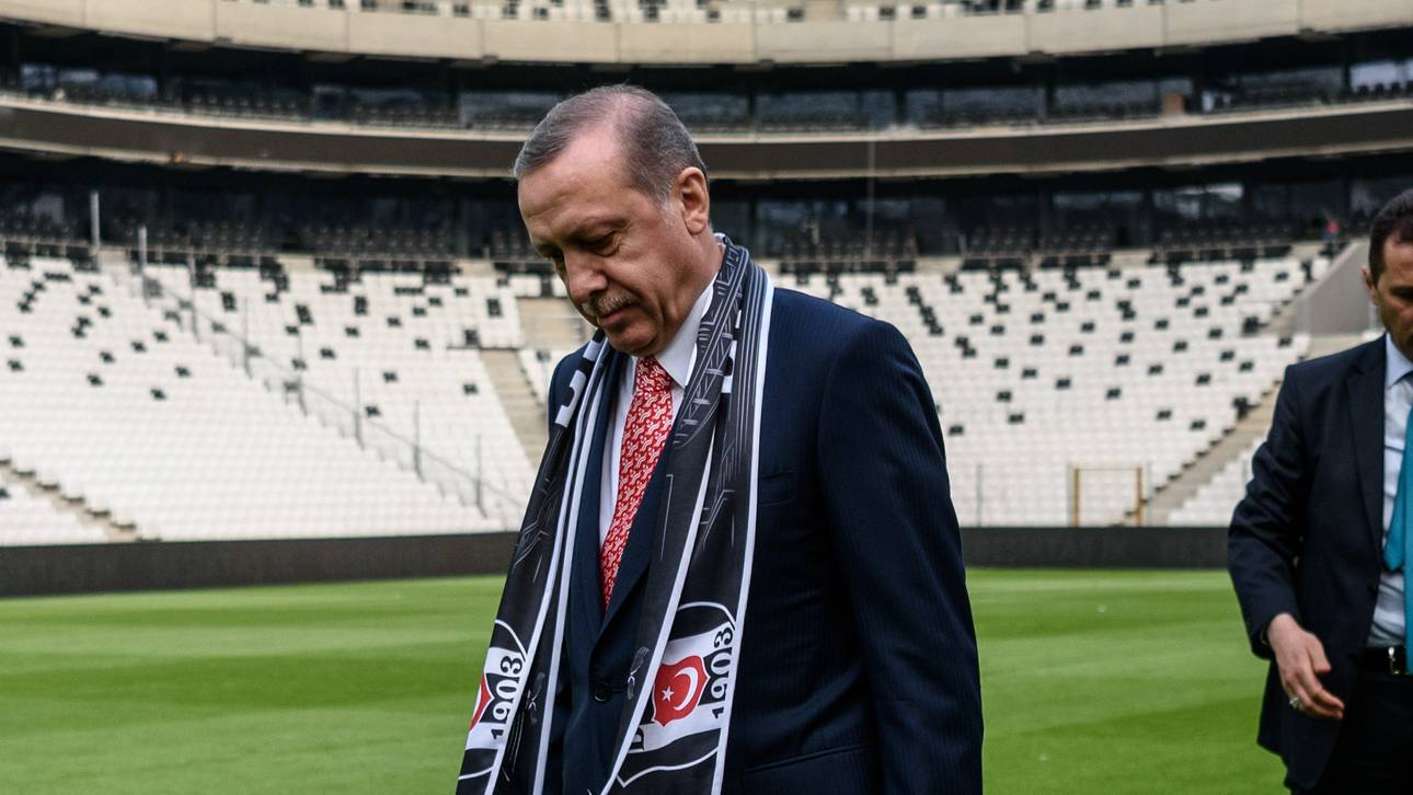 FBL-TUR-BESIKTAS-STAIDUM-POLITICS