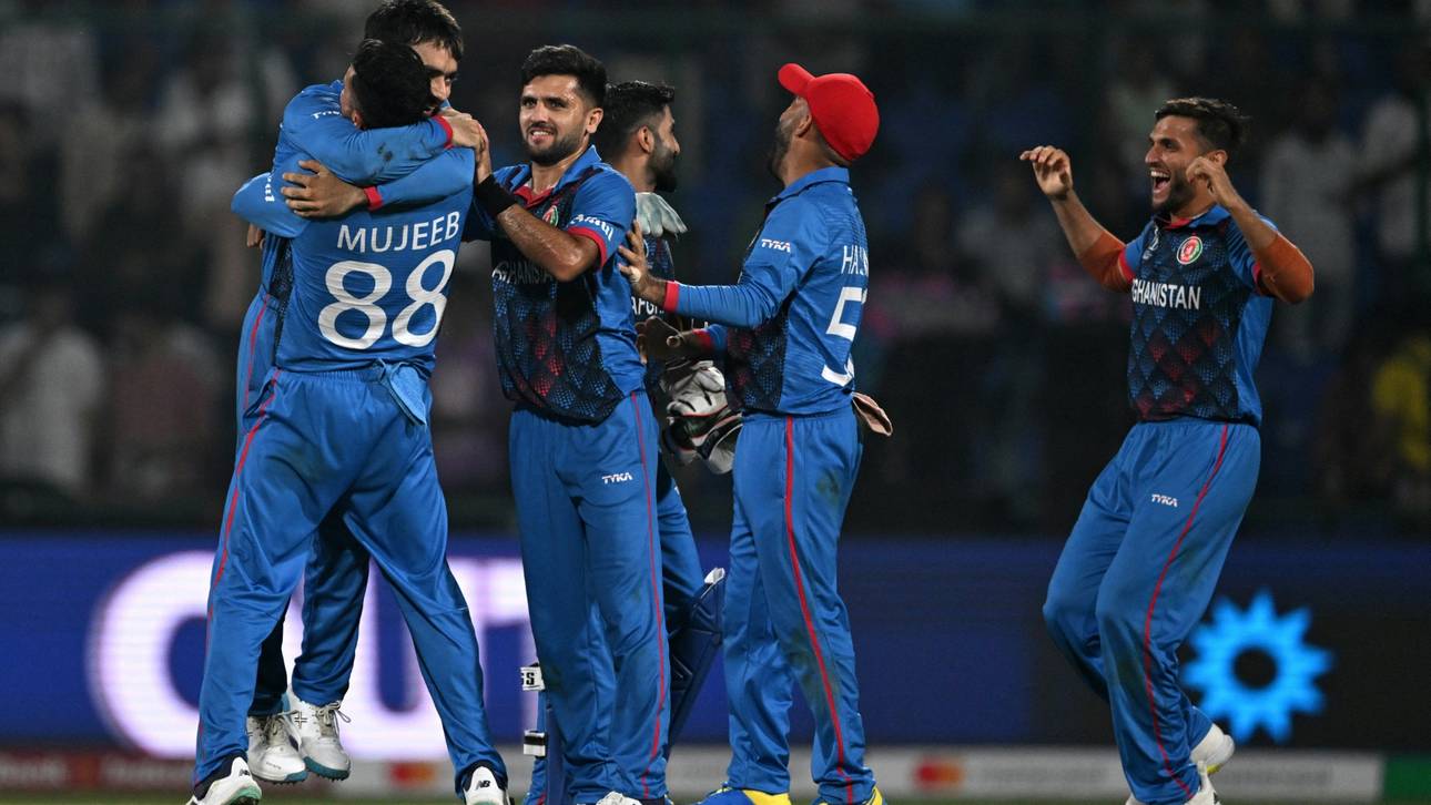 Sensation! Afghanistan blamiert England
