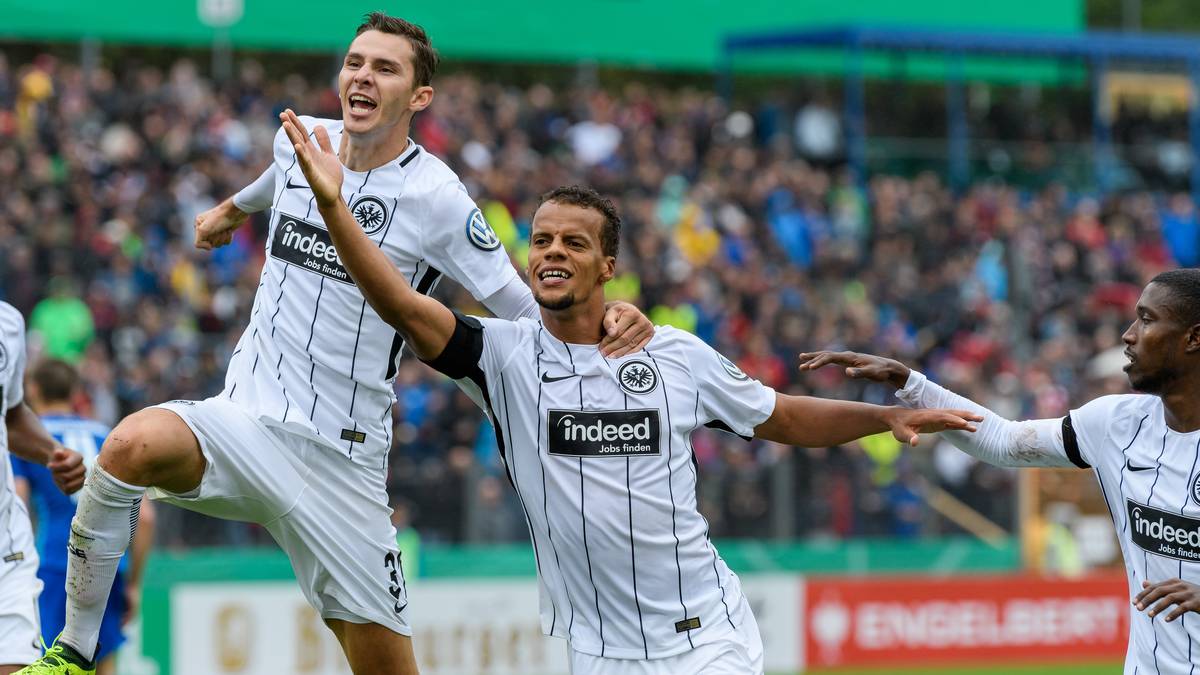 PLATZ 4 - EINTRACHT FRANKFURT: 84,95 (Nike). Im Ranking der Trikotpreise schneidet Eintracht Frankfurt besser ab als in der Bundesligatabelle