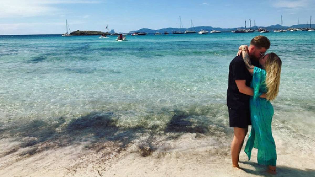 Das Ehepaar Horn genießt die letzten Urlaubstage beim gemeinsamen Urlaub auf Ibiza