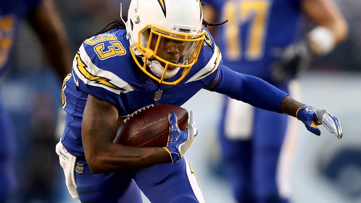 Besonders stylish beim Outfit der San Diego Chargers gegen Denver waren die weißen Helme