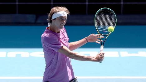 Alexander Zverev sind bei seiner schweren Verletzung im vergangenen Juni eigenen Angaben zufolge sieben Bänder gerissen. 