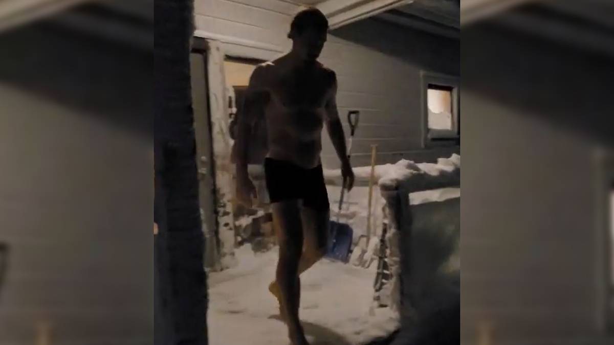 Zlatan Ibrahimovic legt sich nur mit Boxershorts in den Schnee