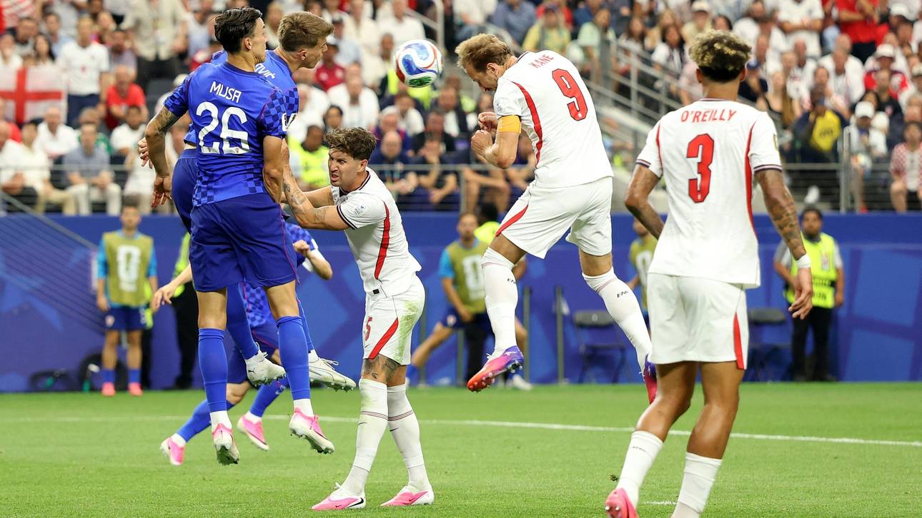 Auch dank Kane-Doppelpack: Tuchels Engländer feiern Auftaktsieg