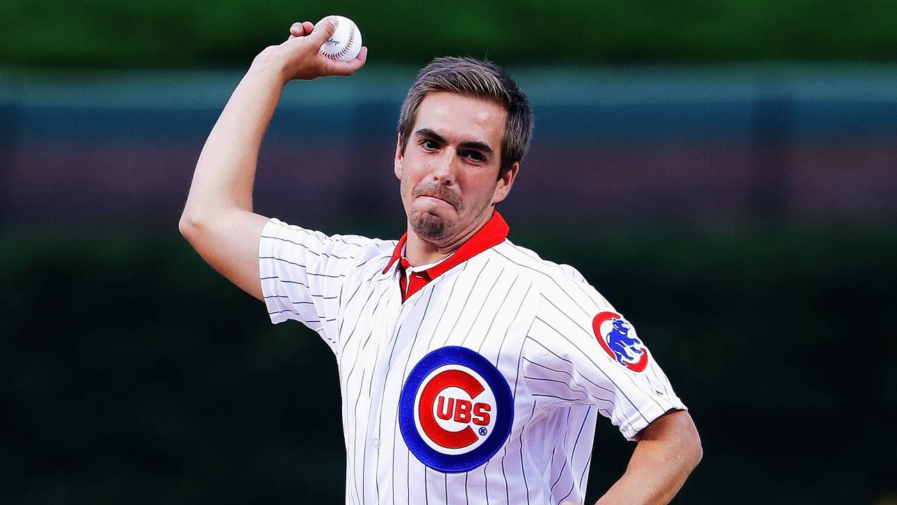 Lahm versucht sich als Pitcher