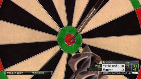 Dimitri Van den Bergh schlägt Lourance Ilagan am ersten Spieltag des Grand Slam of Darts mit 5:1 und checkt im letzten Leg die 164 zum Match.